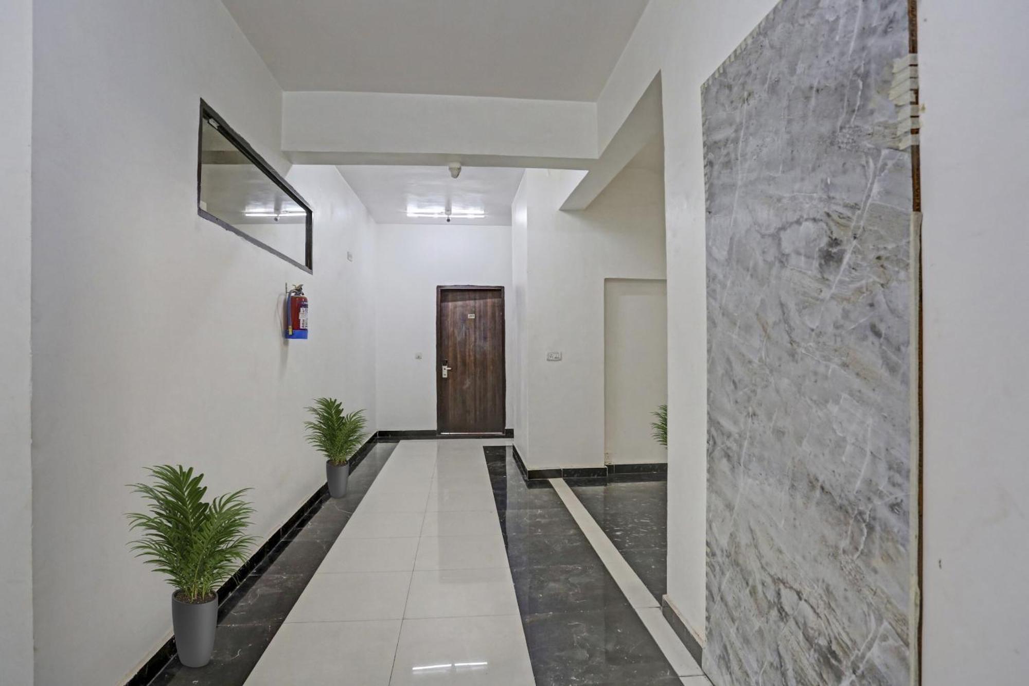 Townhouse Gn Stay Near Gnida Office Metro Station Большая Нойда Экстерьер фото